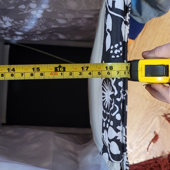 Large tote - Picture 5 of 10